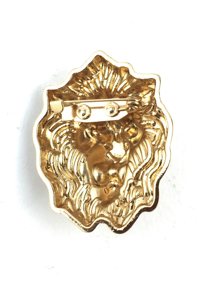 Pin Lapel Kepala Singa Emas