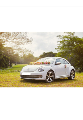 Kereta pengantin Volkswagen Beetle tersedia untuk disewa semasa majlis perkahwinan/majlis khas